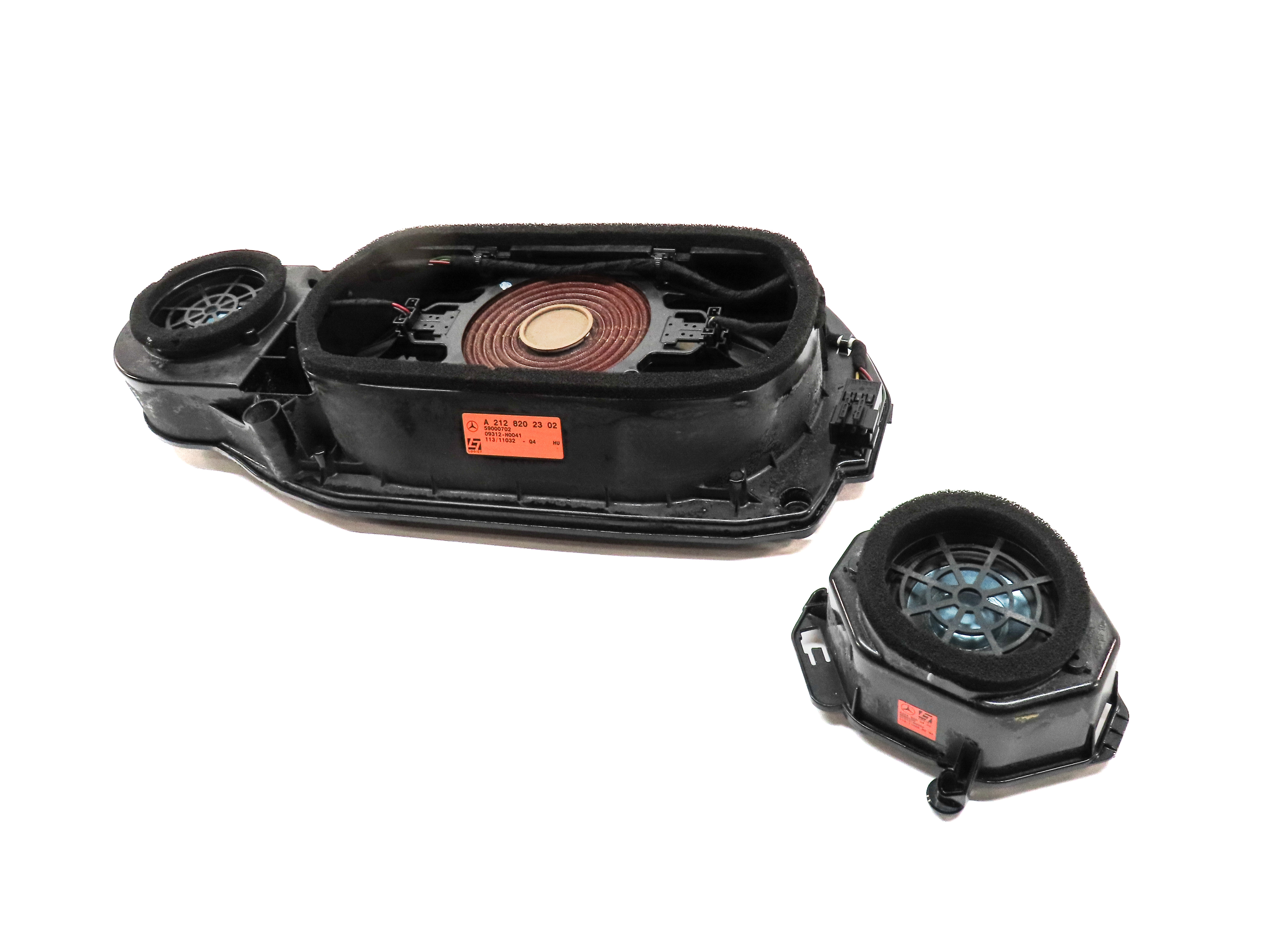 2012 MERCEDES E350 SEDAN (W212) RADIO STEREO SOUND SYSTEM SPEAKER SET/2 — exact item pictured